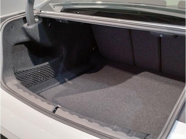 ご納車後も全国約２００拠店のＢＭＷ正規ディーラーサービス工場にて保証対応いたします。お近くのＢＭＷ正規ディーラーをご案内の上、アフターメンテナンスをお受け頂けますので、安心してお乗りいただけます！！