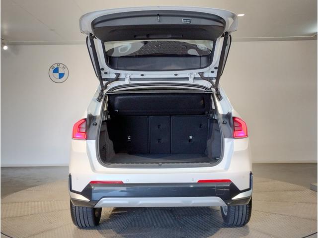 X1 xDrive 20d xライン 元レンタカー ヴェガンザブラックレザー シートヒーター 電動リヤゲート(キック開閉付き) アンビエントライト カーブドディスプレイ 18インチアルミホイール 全方位カメラ アクティブクルーズC(36枚目)