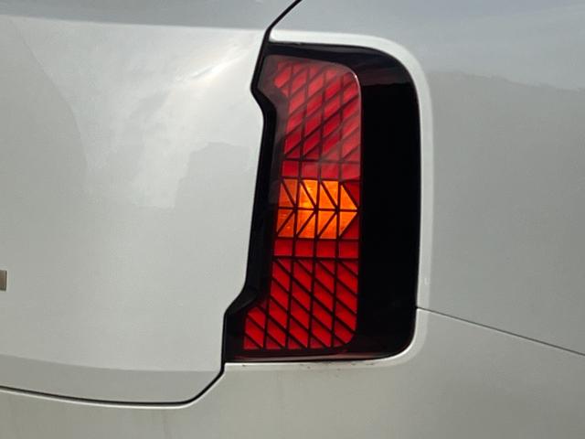 MINI カントリーマンE フェイバリット・トリム 弊社デモカー ベスキンビンテージブラウン 19インチアルミホイール 電動シート ステアリングヒーター 全周囲カメラ 電動トランク シートヒーター Applecarplay AndroidAuto(40枚目)