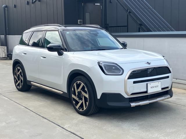 MINI カントリーマンE フェイバリット・トリム 弊社デモカー ベスキンビンテージブラウン 19インチアルミホイール 電動シート ステアリングヒーター 全周囲カメラ 電動トランク シートヒーター Applecarplay AndroidAuto(45枚目)