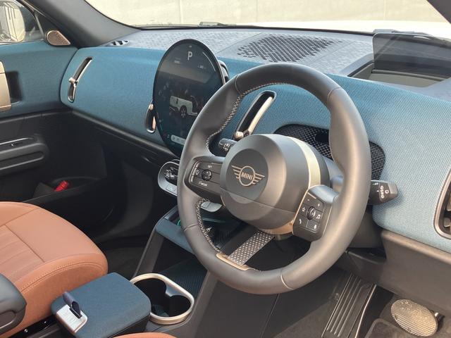 MINI カントリーマンE フェイバリット・トリム 弊社デモカー ベスキンビンテージブラウン 19インチアルミホイール 電動シート ステアリングヒーター 全周囲カメラ 電動トランク シートヒーター Applecarplay AndroidAuto(55枚目)