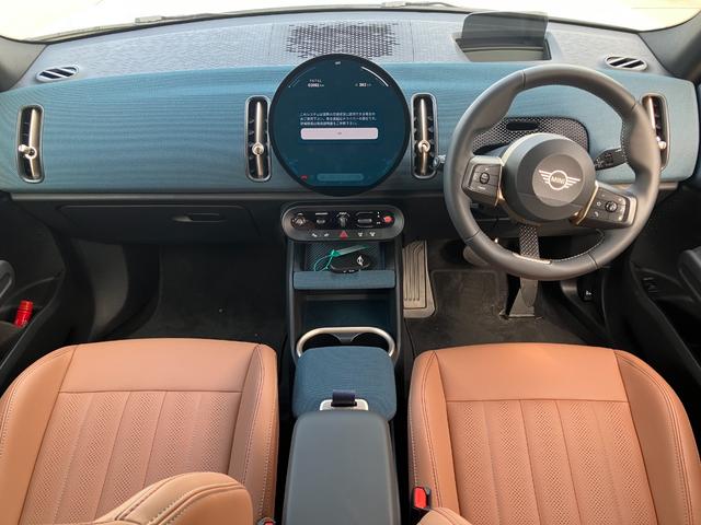 MINI カントリーマンE フェイバリット・トリム 弊社デモカー ベスキンビンテージブラウン 19インチアルミホイール 電動シート ステアリングヒーター 全周囲カメラ 電動トランク シートヒーター Applecarplay AndroidAuto(66枚目)