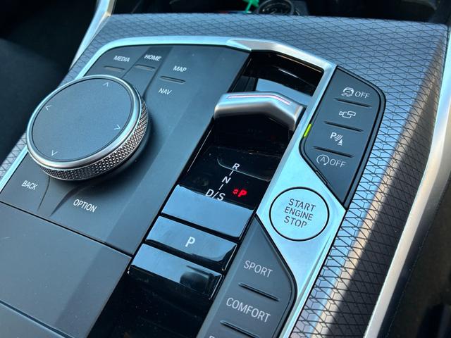 3シリーズ 320iツーリング Mスポーツ デモレンタ ヘッドアップディスプレイ アクティブクルーズコントロール 電動トランク 禁煙車 カーブドディスプレイ 純正18インチアルミホイール 全方位カメラ ミラー内蔵ETC シートヒーター(16枚目)