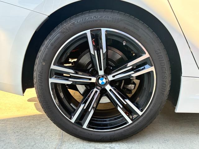 3シリーズ 320iツーリング Mスポーツ デモレンタ ヘッドアップディスプレイ アクティブクルーズコントロール 電動トランク 禁煙車 カーブドディスプレイ 純正18インチアルミホイール 全方位カメラ ミラー内蔵ETC シートヒーター(37枚目)