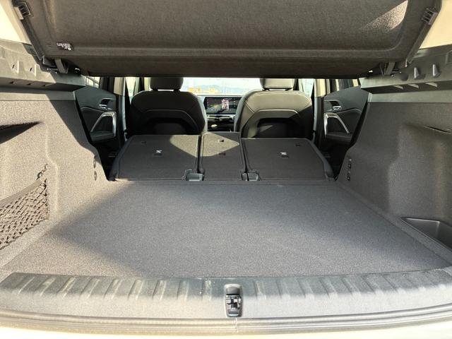 X1 xDrive 20d xライン デモレンタ ヴェガンザブラックレザーシート シートヒーター ハンドルヒーター 電動リヤゲート アンビエントライト ヘッドアップディスプレイ オートハイビーム 全周囲カメラ ワイヤレス充電 18AW(45枚目)