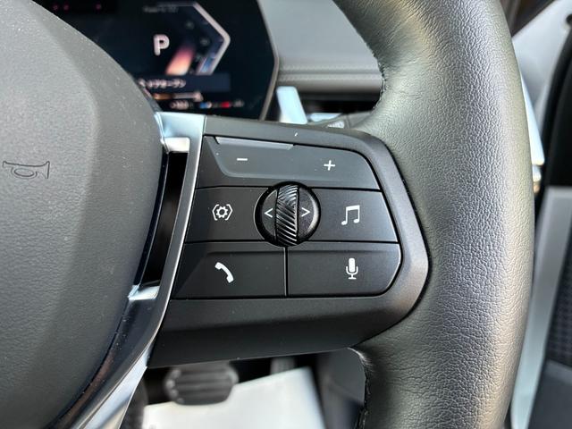 X1 xDrive 20d xライン デモレンタ ヴェガンザブラックレザーシート シートヒーター ハンドルヒーター 電動リヤゲート アンビエントライト ヘッドアップディスプレイ オートハイビーム 全周囲カメラ ワイヤレス充電 18AW(51枚目)