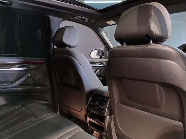 X5 xDrive 35d Mスポーツ 2年保証付プライムPKGセレクトPKG パノラマガラスSR ブラックレザーシート シートヒーター ハーマンカードン 20インチAW ACC軽減ブレーキ 電動リアゲート スマートキー HDDナビBカメラ(38枚目)