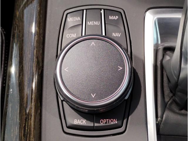 X5 xDrive 35d Mスポーツ 2年保証付プライムPKGセレクトPKG パノラマガラスSR ブラックレザーシート シートヒーター ハーマンカードン 20インチAW ACC軽減ブレーキ 電動リアゲート スマートキー HDDナビBカメラ(54枚目)