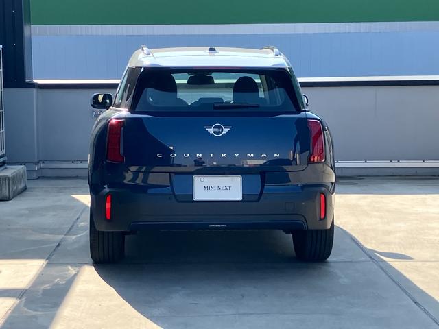 MINI カントリーマンC クラシック・トリム 弊社社用車 ベスキンコンビシート ステアリングヒーター シートヒーター AppleCarplay AndroidAuto 軽減ブレーキ 電動トランク 全周囲カメラ ヘッドアップディスプレイ(9枚目)