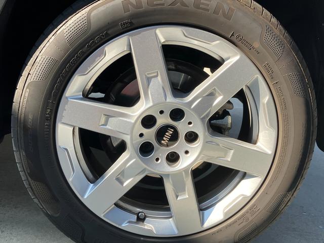 MINI カントリーマンC クラシック・トリム 弊社社用車 ベスキンコンビシート ステアリングヒーター シートヒーター AppleCarplay AndroidAuto 軽減ブレーキ 電動トランク 全周囲カメラ ヘッドアップディスプレイ(35枚目)