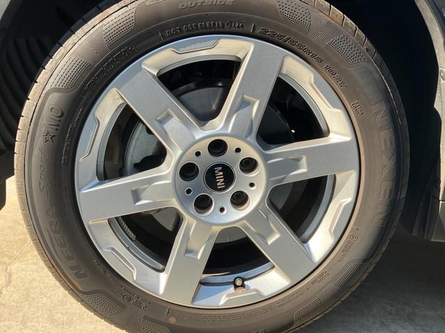 MINI カントリーマンC クラシック・トリム 弊社社用車 ベスキンコンビシート ステアリングヒーター シートヒーター AppleCarplay AndroidAuto 軽減ブレーキ 電動トランク 全周囲カメラ ヘッドアップディスプレイ(51枚目)