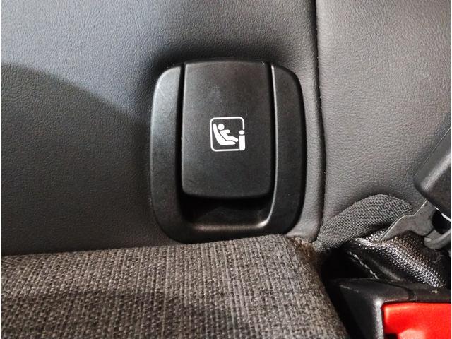 MINI クーパーD クラシック・トリム プレミアムプラスライン パーキングアシスト ドライビングアシスト 衝突被害軽減ブレーキ シートヒーター ワイヤレス充電 オートライト 純正ナビ 障害物センサー センサテックシート クルーズコントロール(39枚目)