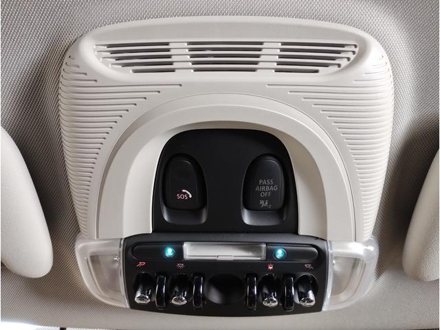 MINI クーパーD カムデン・エディション 特別仕様車 カーボンPKG ACC 軽減ブレーキ ブラックルーフ ブラックミラーカバー スポーツシート アップルカープレイ バックカメラ パークセンサー スマートキー ETC 17インチアルミ(57枚目)