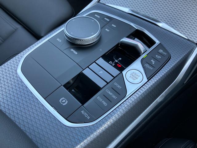 3シリーズ 320dxDriveツーリングMスポーツハイラインP 弊社デモカー サウンドPKG カーブドディスプレイ ステアリングヒータ 全周囲カメラ ACC 軽減ブレーキ 地デジチューナ 電動リアゲート ハーマンカードンスピーカ サンプロテクションガラス(16枚目)