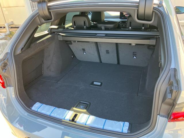 3シリーズ 320dxDriveツーリングMスポーツハイラインP 弊社デモカー サウンドPKG カーブドディスプレイ ステアリングヒータ 全周囲カメラ ACC 軽減ブレーキ 地デジチューナ 電動リアゲート ハーマンカードンスピーカ サンプロテクションガラス(19枚目)