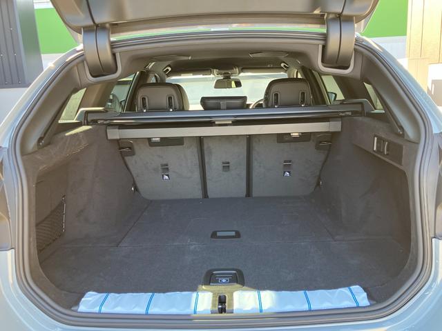 3シリーズ 320dxDriveツーリングMスポーツハイラインP 弊社デモカー サウンドPKG カーブドディスプレイ ステアリングヒータ 全周囲カメラ ACC 軽減ブレーキ 地デジチューナ 電動リアゲート ハーマンカードンスピーカ サンプロテクションガラス(35枚目)