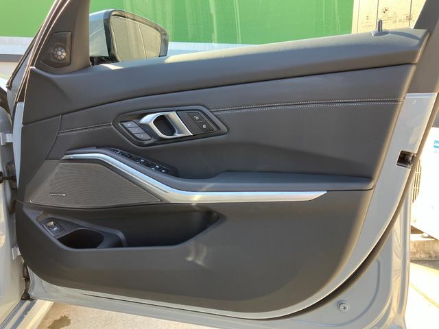 3シリーズ 320dxDriveツーリングMスポーツハイラインP 弊社デモカー サウンドPKG カーブドディスプレイ ステアリングヒータ 全周囲カメラ ACC 軽減ブレーキ 地デジチューナ 電動リアゲート ハーマンカードンスピーカ サンプロテクションガラス(39枚目)