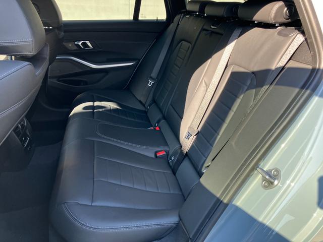 3シリーズ 320dxDriveツーリングMスポーツハイラインP 弊社デモカー サウンドPKG カーブドディスプレイ ステアリングヒータ 全周囲カメラ ACC 軽減ブレーキ 地デジチューナ 電動リアゲート ハーマンカードンスピーカ サンプロテクションガラス(42枚目)