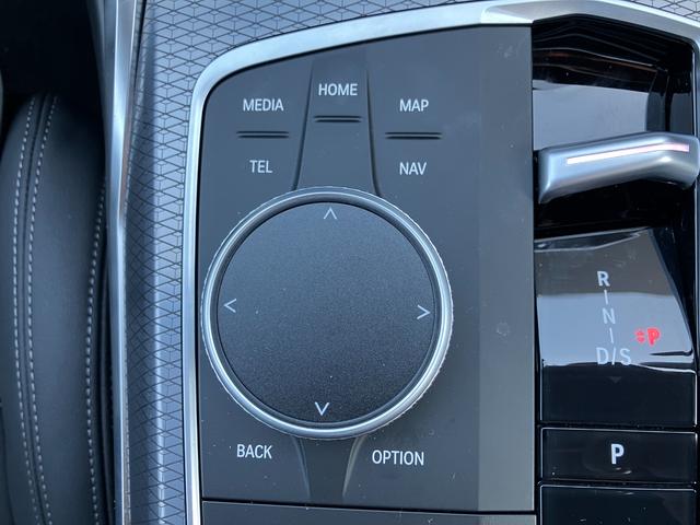 3シリーズ 320dxDriveツーリングMスポーツハイラインP 弊社デモカー サウンドPKG カーブドディスプレイ ステアリングヒータ 全周囲カメラ ACC 軽減ブレーキ 地デジチューナ 電動リアゲート ハーマンカードンスピーカ サンプロテクションガラス(61枚目)