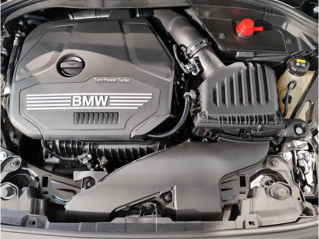 １シリーズ １１８ｉ　プレイ　スマートキー　パーキングアシスト　アンビエントライト　後退アシスト　オートライト　オートワイパー　衝突被害軽減ブレーキ　障害物センサー　電動シート　バックカメラ　　　Ｂｌｕｔｏｏｔｈ搭載車両　純正ナビ（19枚目）