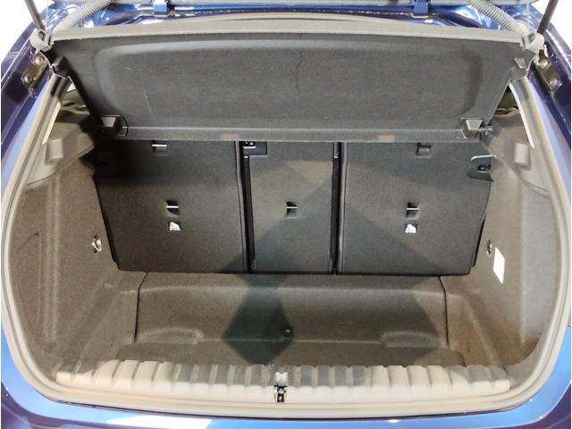 １シリーズ １１８ｉ　プレイ　スマートキー　パーキングアシスト　アンビエントライト　後退アシスト　オートライト　オートワイパー　衝突被害軽減ブレーキ　障害物センサー　電動シート　バックカメラ　　　Ｂｌｕｔｏｏｔｈ搭載車両　純正ナビ（51枚目）