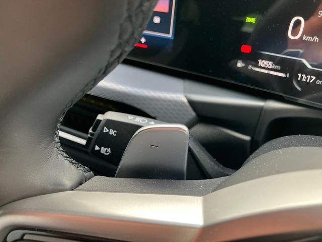 3シリーズ 320d xDriveツーリング Mスポーツ 弊社デモカー ヘッドアップディスプレイ アクティブクルーズコントロール 全周囲カメラ 衝突被害軽減ブレーキ ステアリングヒーター シートヒーター 電動リアゲート アップルカープレイ 4WD(24枚目)