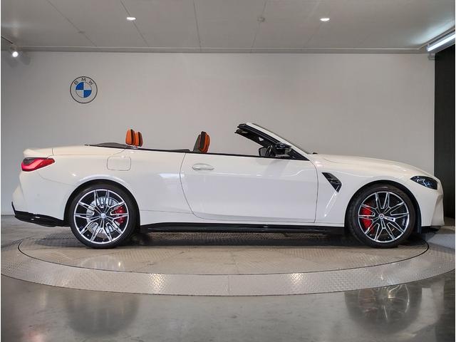 M4 M4カブリオレ コンペティション M xDrive ワンオーナー キャラ三オレンジレザーシート harmanKardonサウンド TVチューナー フロントシートヒーター Mコンパウンドブレーキ レッドキャリパー パーキングアシストプラス 電動シート(7枚目)