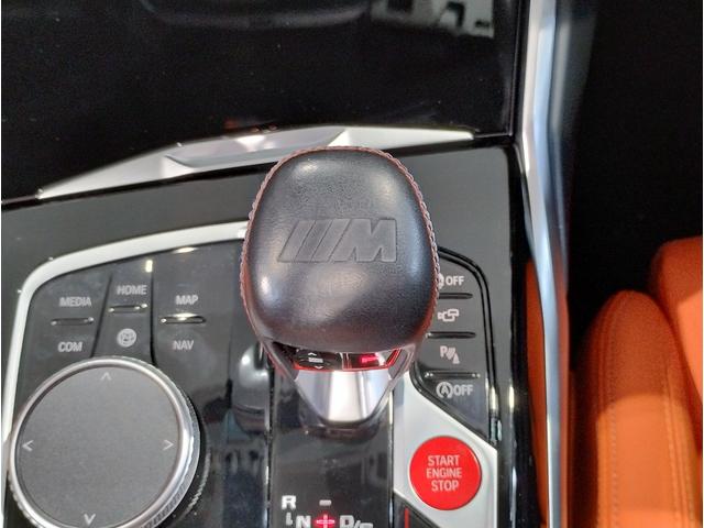 M4 M4カブリオレ コンペティション M xDrive ワンオーナー キャラ三オレンジレザーシート harmanKardonサウンド TVチューナー フロントシートヒーター Mコンパウンドブレーキ レッドキャリパー パーキングアシストプラス 電動シート(53枚目)