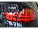 BMWのテールランプはプレスラインへと続く形状のため、統一感のある綺麗なラインを演出しております。