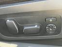 購入していただきましたお車は弊社サービス工場で100項目にもなる納車前点検を行った後にご納車いたします。