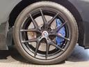 Ｍ１３５ｉ　ｘＤｒｉｖｅ　Ｍプラスパッケージ　パノラマガラスサンルーフ　アクティブクルーズコントロール　ヘッドアップディスプレイ　純正１８インチアルミホイール　ブラックレザーシート　５０周年記念モデル　ワンオーナー（26枚目）