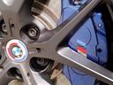 Ｍ１３５ｉ　ｘＤｒｉｖｅ　Ｍプラスパッケージ　パノラマガラスサンルーフ　アクティブクルーズコントロール　ヘッドアップディスプレイ　純正１８インチアルミホイール　ブラックレザーシート　５０周年記念モデル　ワンオーナー（71枚目）