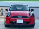 ＭＩＮＩ クーパーＳ　クラシック・トリム　ワンオナ　クラシックトリム　全周囲カメラ　ブラックルーフ　ブラックミラーカバー　純正１７インチアルミ　純正ＨＤＤナビ　　　クロスシート　軽減ブレーキ　アクティブクルーズコントロール　スマートキー（5枚目）