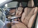 サービス工場では弊社の誇るBMWマイスター資格を取得した熟練メカニックを筆頭にBMWのプロフェッショナルがお客様のお車を整備いたします。