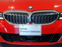 サービス工場では弊社の誇るＢＭＷマイスター資格を取得した熟練メカニックを筆頭にＢＭＷのプロフェッショナルがお客様のお車を整備いたします。