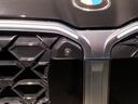 サービス工場では弊社の誇るBMWマイスター資格を取得した熟練メカニックを筆頭にBMWのプロフェッショナルがお客様のお車を整備いたします。