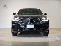 サービス工場では弊社の誇るＢＭＷマイスター資格を取得した熟練メカニックを筆頭にＢＭＷのプロフェッショナルがお客様のお車を整備いたします。 5