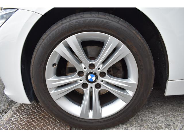 ３シリーズ ３２０ｉ　スポーツ　スポーツ　純正ＨＤＤナビ　バックカメラ　リアパークディスタンスコントロール　スマートキー　バイキセノン　スポーツシート　電動シート　ミラーＥＴＣ　コンフォートアクセス　スポーツモードスマートキー（51枚目）