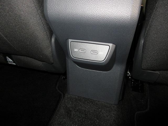 ポロ TSIアクティブ(10枚目)