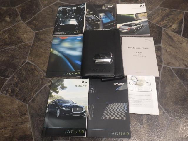 XJ XJ プレミアムラグジュアリー 黒革シート パノラミックサンルーフ  純正20インチアルミブラックポリッシュガリ傷 無しタイヤ4本新品装着済み MERIDIANプレミアムサウンド(29枚目)