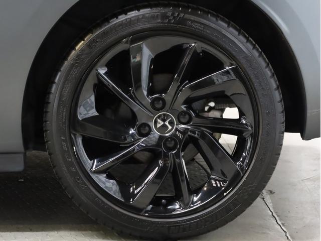 ダークサイド 禁煙 60台限定車 マット塗装 チタン内装パーツ 黒革シート 純正ナビ フルセグTV バックカメラ(21枚目)