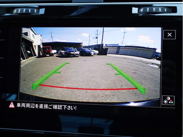 TSIハイライン テックエディション 禁煙車 特別装備(デジタルメータークラスター、純正ナビTV、ダイナミックライトアシスト、ダイナミックコーナリングライト、ダイナミックターンインジケーターLEDテールランプ、専用1AW)バックカメラ(6枚目)