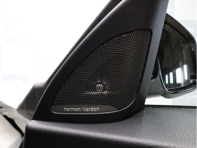 　禁煙　Ｍｐｅｒｆｏｒｍａｎｃｅエアロ／ステアリング／インテリア　サンルーフ　ｈａｒｍａｎ／ｋａｒｄｏｎ　ＡＣ　Ｓｃｈｎｔｚｅｒ製アルミペダル　ＳｔｕｄｉｅＡＧ製ルームミラー　レーダー＆ドラレコ　黒革(9枚目)