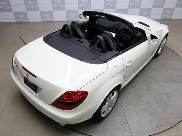 ＳＬＫ３５０　禁煙　黒革　シートヒーター　エアスカーフ　ハーマンカードン　ＨＤＤナビ　ドラレコ(70枚目)