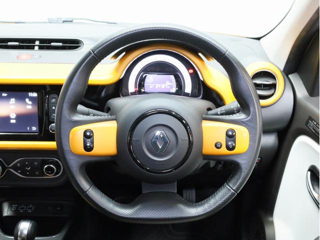 トゥインゴ インテンス　禁煙車　Ａｐｐｌｅ　ＣａｒＰｌａｙ対応　バックカメラ　リアコーナーセンサー　ＥＴＣ　シートヒーター　純正サブウーファー　純正キャリア　純正ドライブレコーダー　マニュアルモード付　ハーフレザーシート（36枚目）