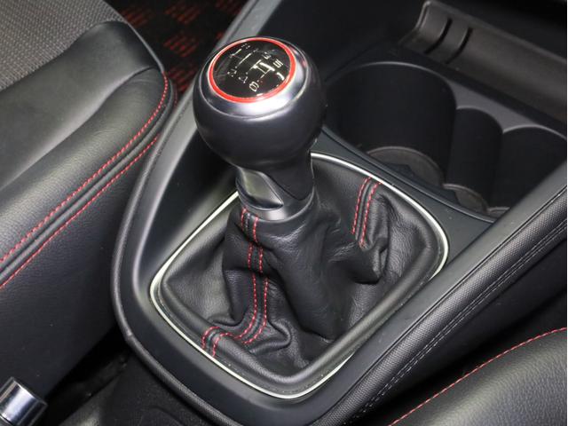 Ｓ１スポーツバック 　禁煙車　６速ＭＴ　フルタイム４ＷＤ　純正１８インチアルミホイール　純正ナビＴＶ　バックカメラ　ＴＶキャンセラー　ユピテル製ドライブレコーダー　レーダー探知機　ＥＴＣ　スマートキー　取説　スペアキー有（13枚目）