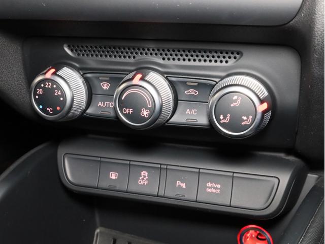 Ｓ１スポーツバック 　禁煙車　６速ＭＴ　フルタイム４ＷＤ　純正１８インチアルミホイール　純正ナビＴＶ　バックカメラ　ＴＶキャンセラー　ユピテル製ドライブレコーダー　レーダー探知機　ＥＴＣ　スマートキー　取説　スペアキー有（14枚目）
