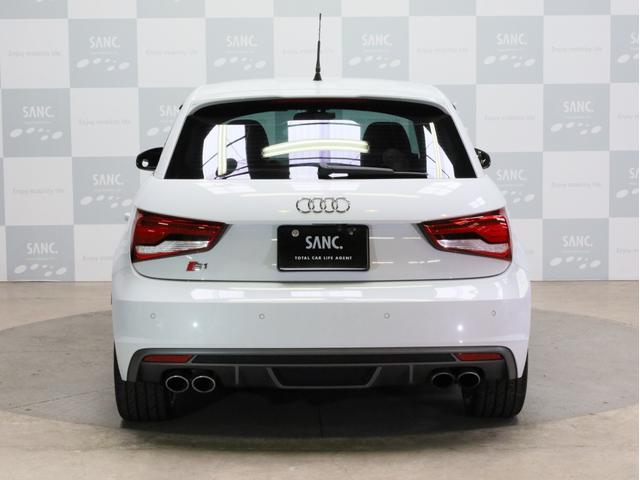 Ｓ１スポーツバック 　禁煙車　６速ＭＴ　フルタイム４ＷＤ　純正１８インチアルミホイール　純正ナビＴＶ　バックカメラ　ＴＶキャンセラー　ユピテル製ドライブレコーダー　レーダー探知機　ＥＴＣ　スマートキー　取説　スペアキー有（33枚目）