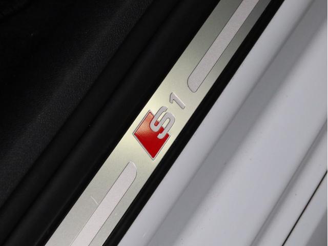 Ｓ１スポーツバック 　禁煙車　６速ＭＴ　フルタイム４ＷＤ　純正１８インチアルミホイール　純正ナビＴＶ　バックカメラ　ＴＶキャンセラー　ユピテル製ドライブレコーダー　レーダー探知機　ＥＴＣ　スマートキー　取説　スペアキー有（65枚目）