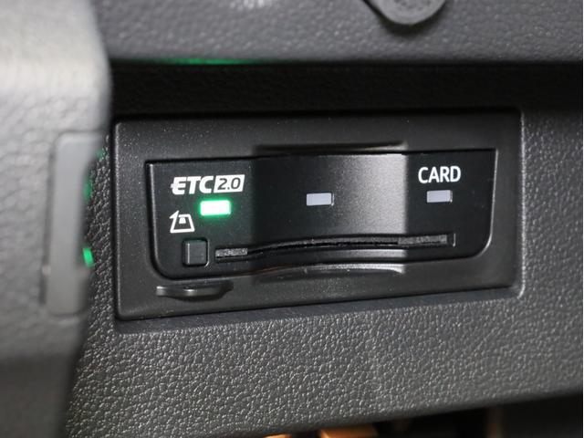 Ｔ－ロック ＴＤＩ　Ｒライン　禁煙　専用エクステリア　専用１９インチＡＷ　アダプティブシャシーコントロールＤＣＣ　専用ハーフレザースポーツシート　専用ステアリングホイール　ステンレスペダル　プログレッシブステアリング（22枚目）